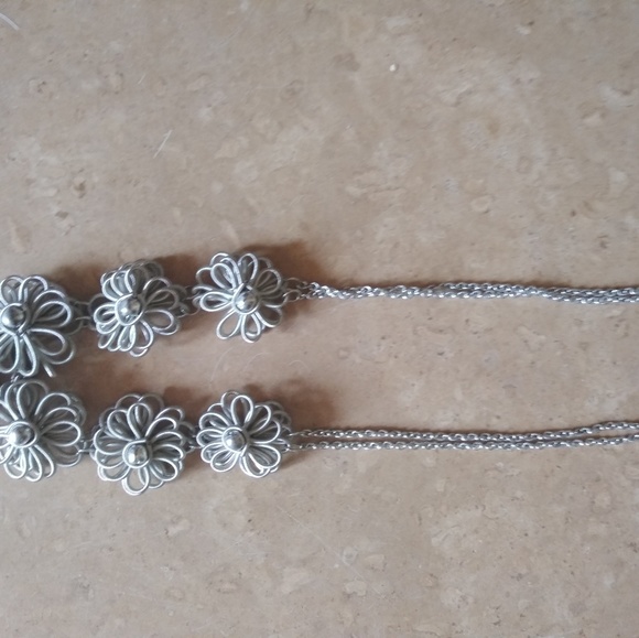 Necklace - Picture 2 of 3